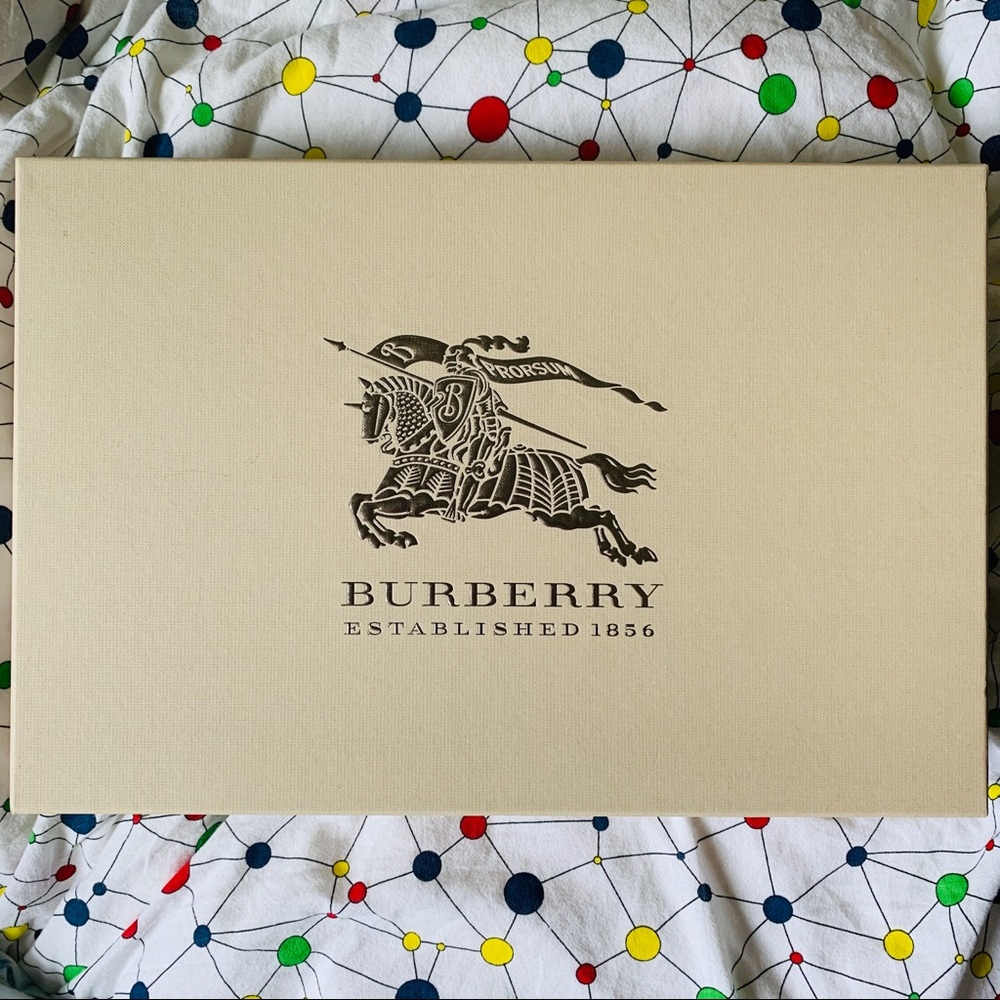 BURBERRY Box (different sizes)